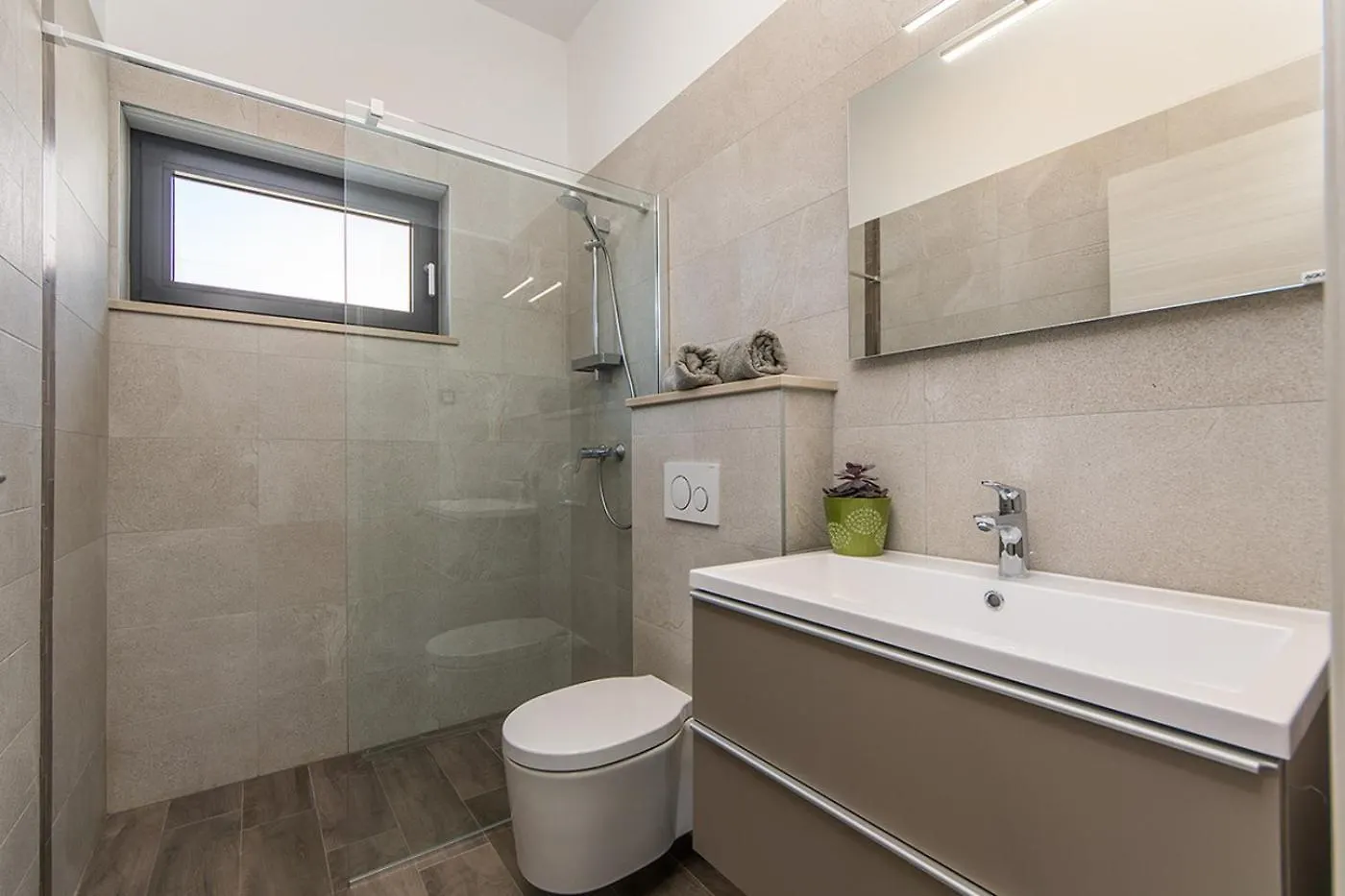 Villa Zen Near Medulin For 8 People With Wellness & Sea View - Only 1 Km From Beach Vintijan